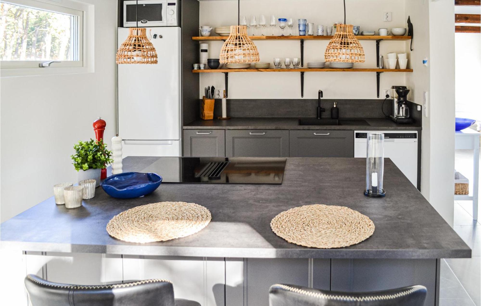 Gorgeous Home In Borrby With Wifi Eksteriør bilde