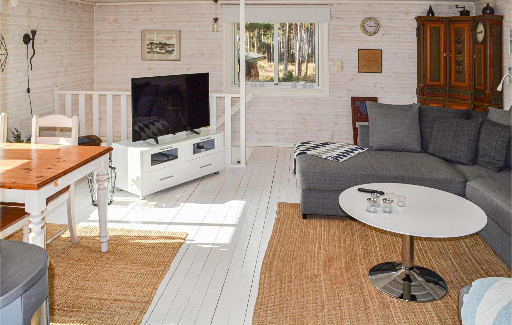 Gorgeous Home In Borrby With Wifi Eksteriør bilde